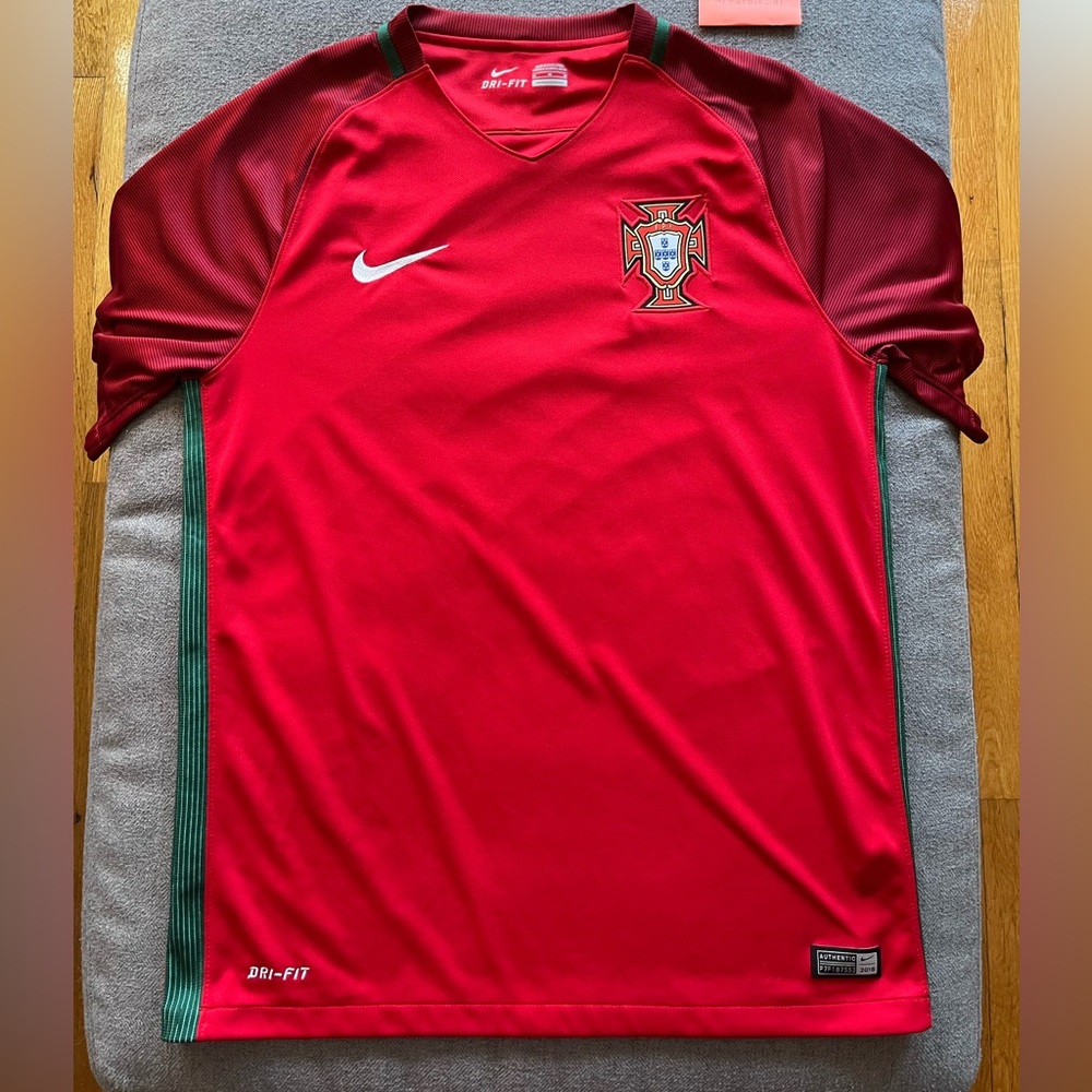 Nike Portugal Home 2018 Kit/Jersey